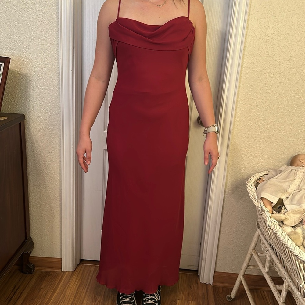 B smart burgundy dress size 7/8
